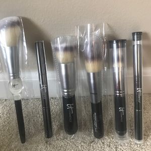 IT Cosmetics brush set